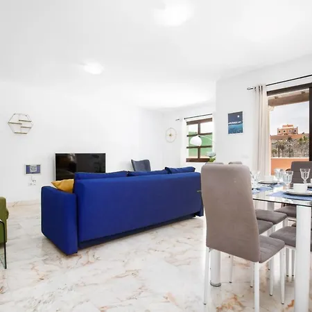 House - Sleeps 6 - Pool - Pet Friendly 別荘 コラレホ